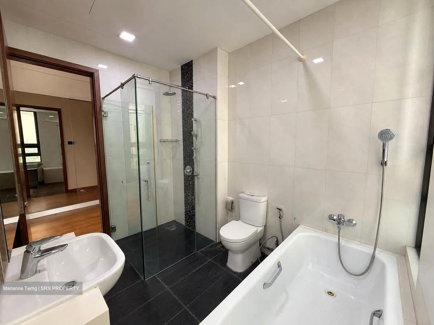 Serangoon Garden Estate (D19), Semi-Detached #629340121